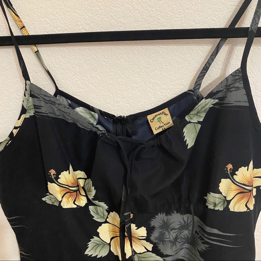 Hawaiian Flowered Strap Dress - Picture 5 of 5